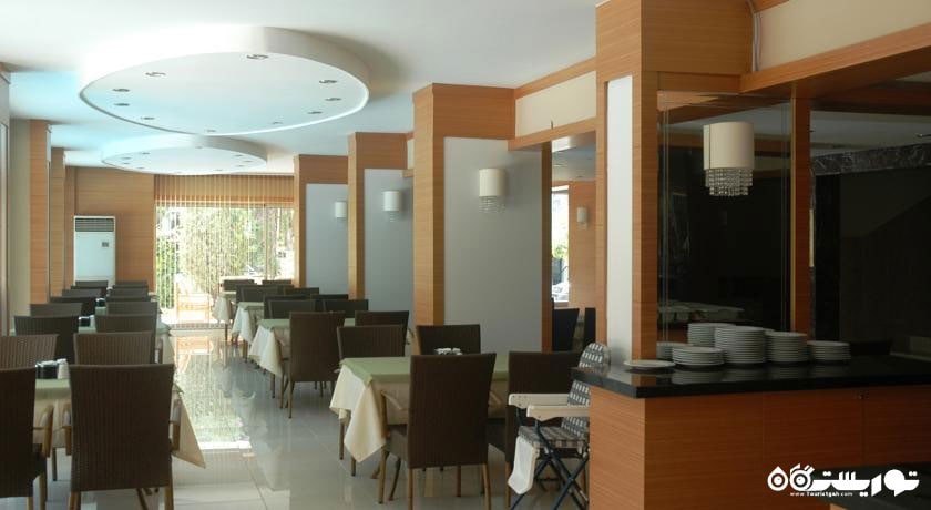 رستوران اصلی هتل سوئیت لاگونا